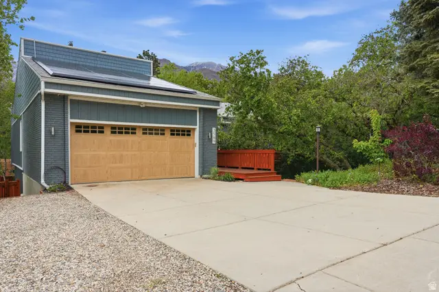 3589 E Macintosh Ln, Cottonwood Heights, UT 84121 - #3