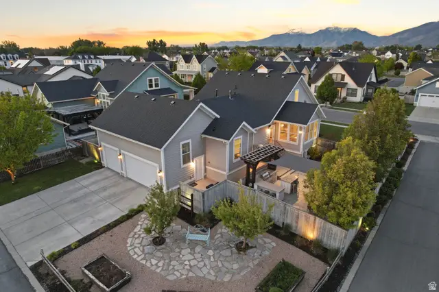 311 Apple Leaf Ave, Kaysville, UT 84037 - #3