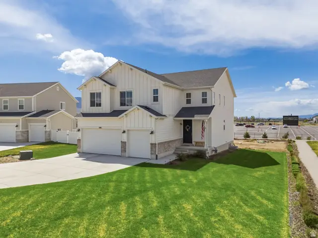 1208 E Coachline Way N, Eagle Mountain, UT 84005 - #2