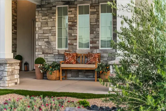 711 W Juniper Hill Dr, Saint George, UT 84790 - #2