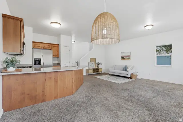 1592 W Wynview Ln, South Jordan, UT 84095 - #3