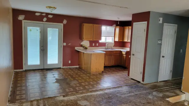 6242 W Milden Ln, Salt Lake City, UT 84128 - #3