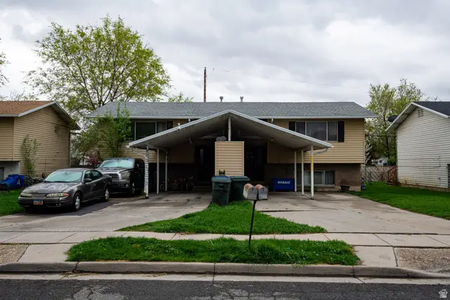 1913 W Hyannis Dr, West Valley City, UT 84119 - #2