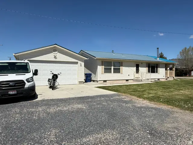 315 N 2nd St E, Downey, ID 83234 - #2