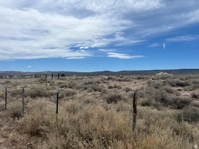 361 N 300 W, Loa, UT 84747 - #3