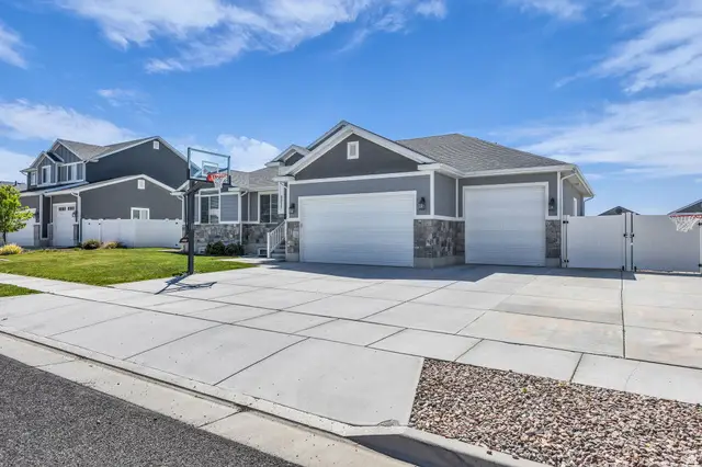 3377 S 2400 W, West Haven, UT 84401 - #2