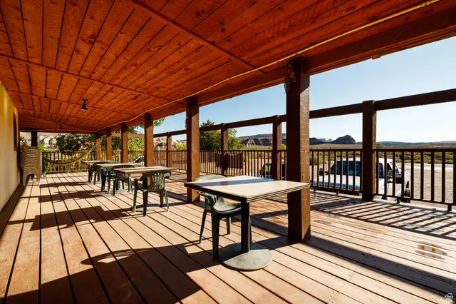 2040 N Long Canyon Rd, Kanab, UT 84741 - #2