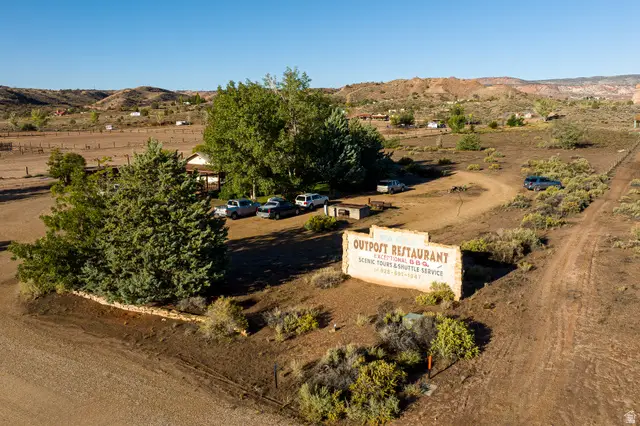 2040 N Long Canyon Rd, Kanab, UT 84741 - #3