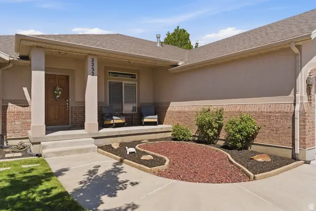 2252 W 1125 S, Syracuse, UT 84075 - #3