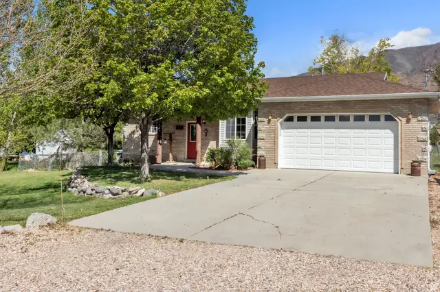 345 S 200 E, Santaquin, UT 84655 - #1