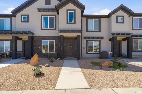 3327 E Elkhorn Ln, Washington, UT 84780