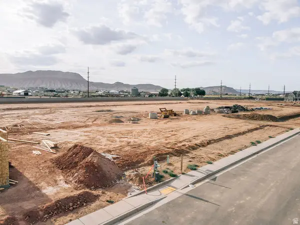 3257 S 465 E, Washington, UT 84780