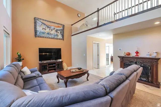 8344 S Wheatridge Ct, West Jordan, UT 84081 - #3