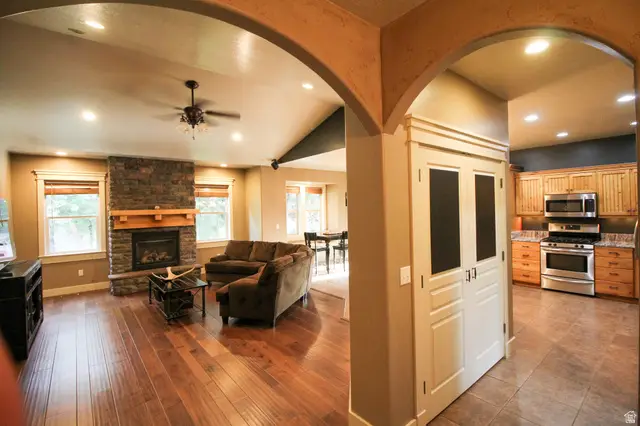 288 E 525 S, Providence, UT 84332 - #2