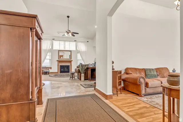 1055 N 1000 E, Mapleton, UT 84664 - #3
