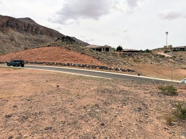 850 W Rock View Dr #26, Hurricane, UT 84737 - #2