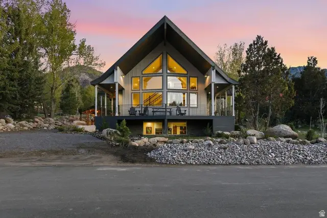 924 E Spring Creek Ln, Pine Valley, UT 84781 - #1