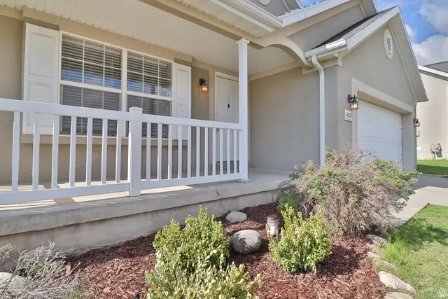 6723 W Oak Farms Dr, West Jordan, UT 84081 - #3