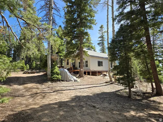 5825 W Zion Vista Rd, Duck Creek Village, UT 84762 - #3