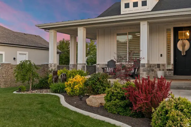 2027 W Nicholas Farm Ln, South Jordan, UT 84095 - #2
