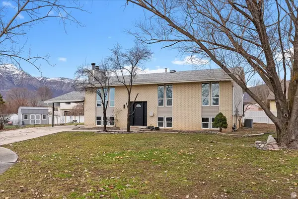 1212 N Virginia Ave, Harrisville, UT 84404