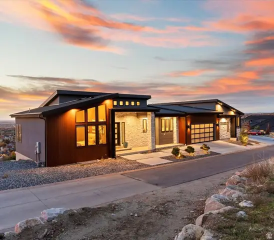 1766 View Ct, Fruit Heights, UT 84037 - #2