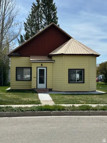 817 Grant St, Montpelier, ID 83254 - #1