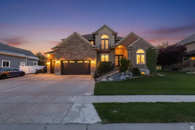 4077 S Pelican Ln, Saratoga Springs, UT 84045 - #2
