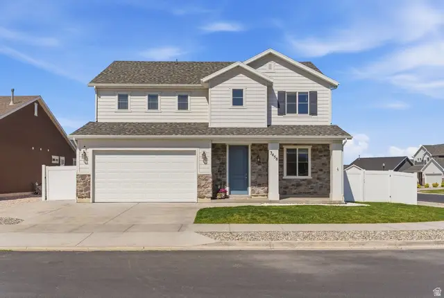 3458 S Gray Pine Ln, Syracuse, UT 84075 - #1