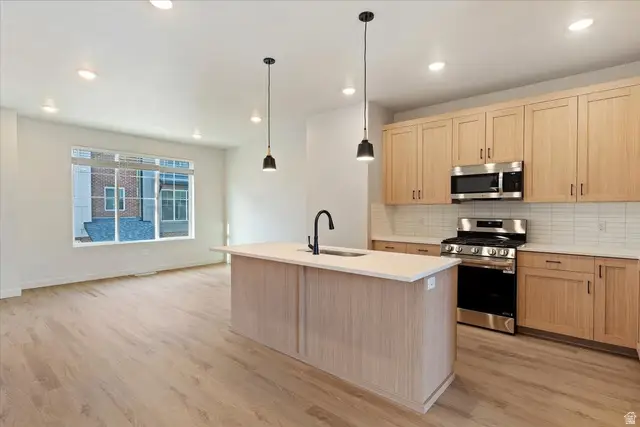 1172 N Meridian Ln #127, North Salt Lake, UT 84054 - #1