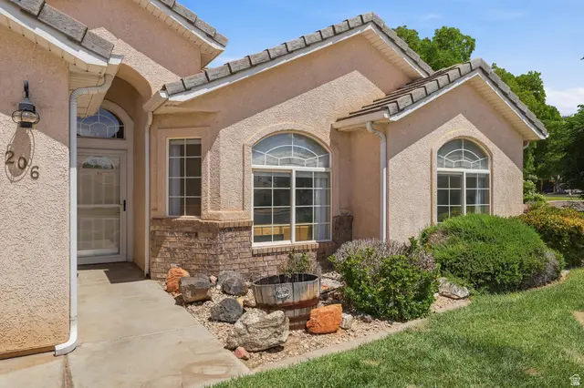 345 N 2450 E #206, Saint George, UT 84790 - #2