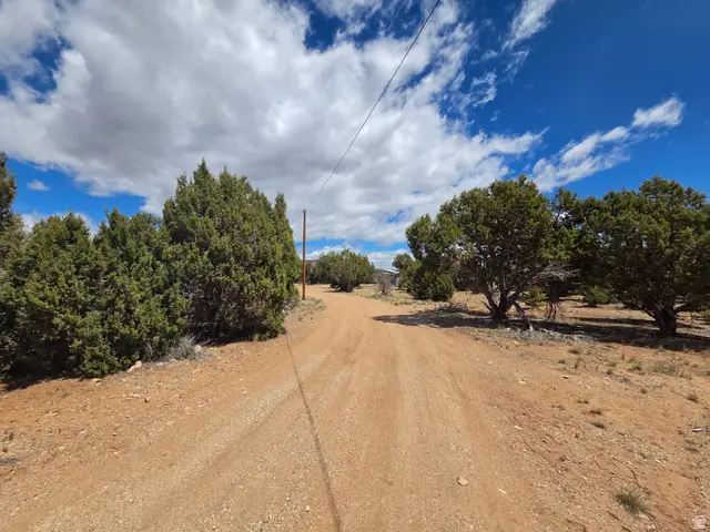 45166 W Bandanna Dr, Fruitland, UT 84027 - #2