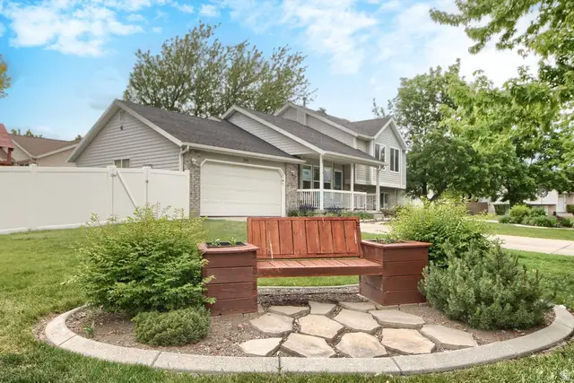 8292 S Piney Ct W, West Jordan, UT 84088 - #3