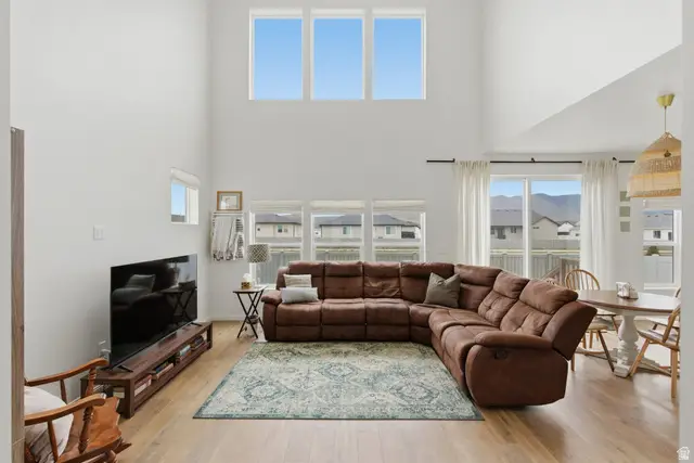 5080 Folkstone Dr, Eagle Mountain, UT 84005 - #3