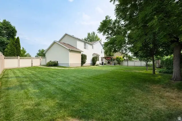 942 S Coyote Cv, Lehi, UT 84043 - #3