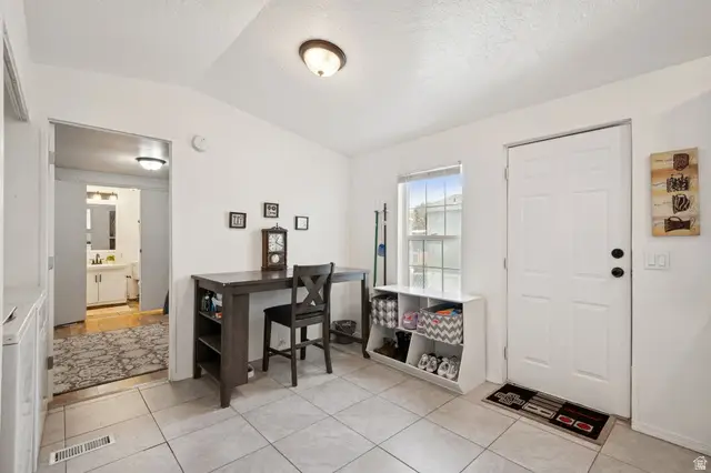 820 W Big Mountain Mtn, Taylorsville, UT 84123 - #3