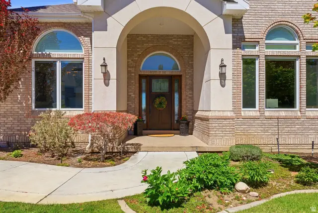 908 Fremont Rd, Bountiful, UT 84010 - #3