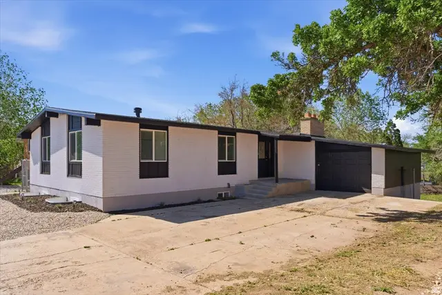 171 W Vine St, Tooele, UT 84074 - #2