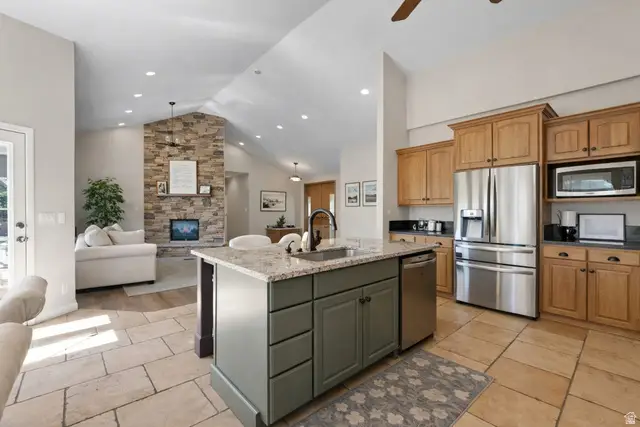 153 W 2040 N, Lehi, UT 84043 - #3