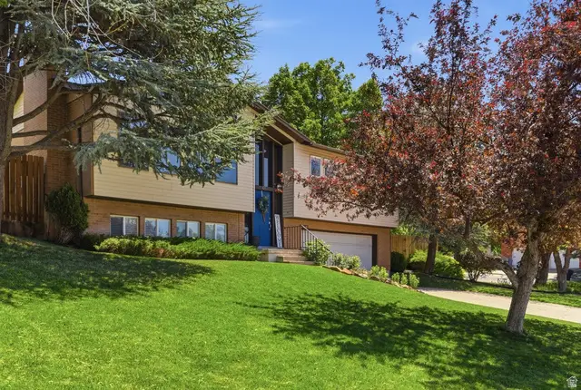 46 N Country Ln, Fruit Heights, UT 84037 - #3