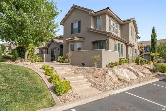 1899 E Fiesta Ln, Washington, UT 84780 - #1