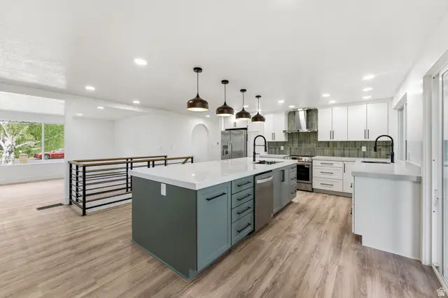 871 N Bonita Way E #19, Centerville, UT 84014 - #3