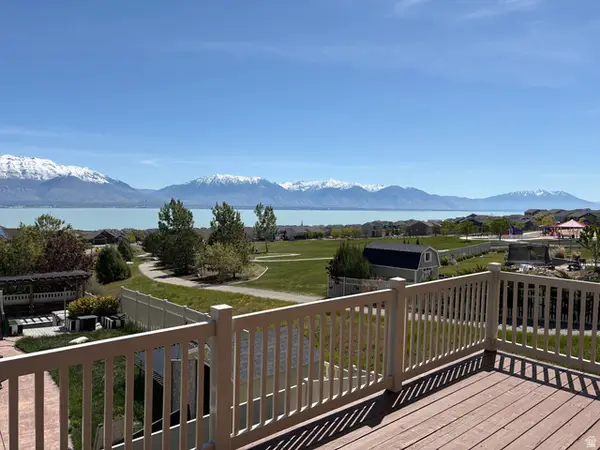 2894 S Fox Pointe Dr W, Saratoga Springs, UT 84045