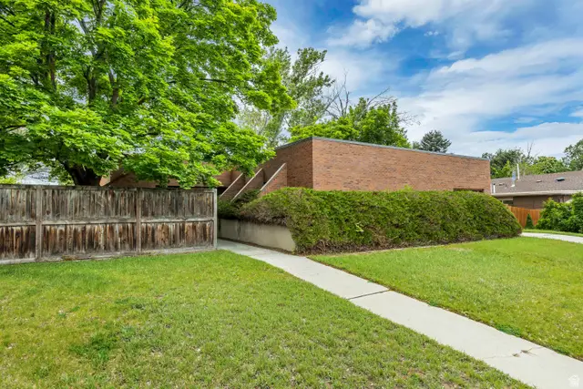 8734 S Sugarloaf Dr, Cottonwood Heights, UT 84093 - #2