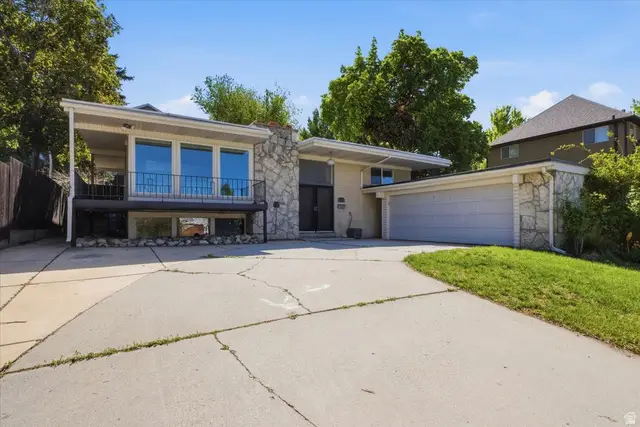 6557 S 2600 E, Cottonwood Heights, UT 84121 - #1