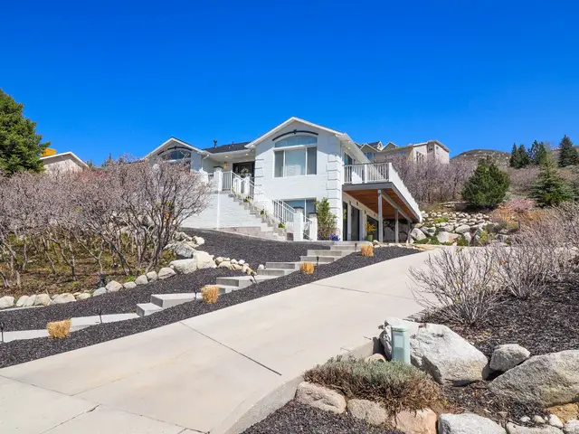 10193 S Majestic Canyon Rd, Sandy, UT 84092 - #2