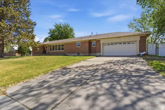 5564 S 2425 W, Roy, UT 84067 - #2