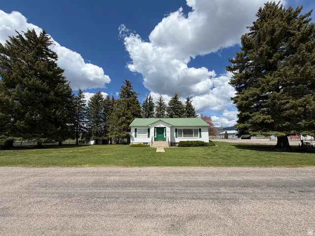 114 W 7 St, Georgetown, ID 83239 - #1