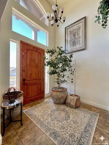 469 E Vine St S, Murray, UT 84107 - #2