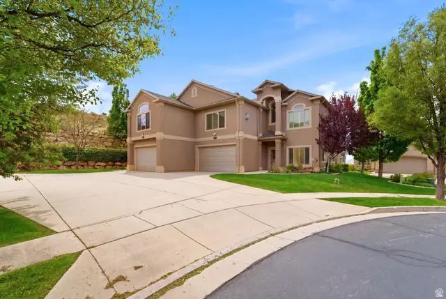 202 Edgewood Cir, North Salt Lake, UT 84054 - #2